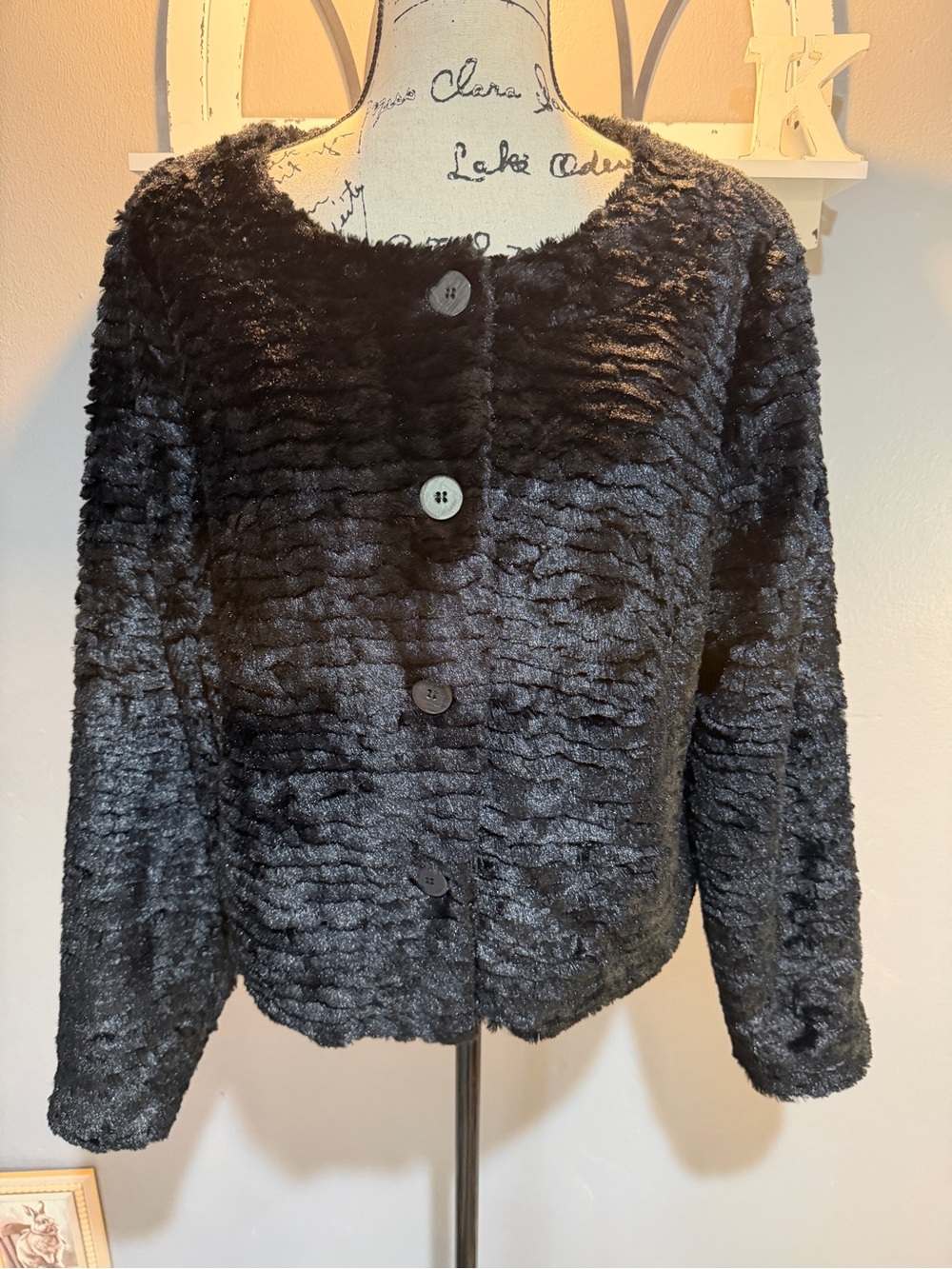 TORRID BLACK TEDDY FAUX-FUR BUTTON JACKET SZ 2